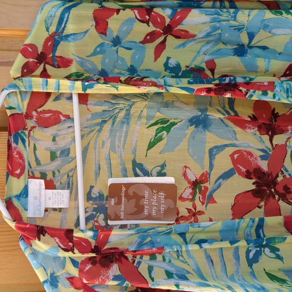 Soft Surroundings Tropical Floral print robe, beach cover 1x